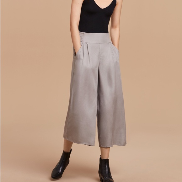 Aritzia Pants - Grey-Creme Flowy Culottes